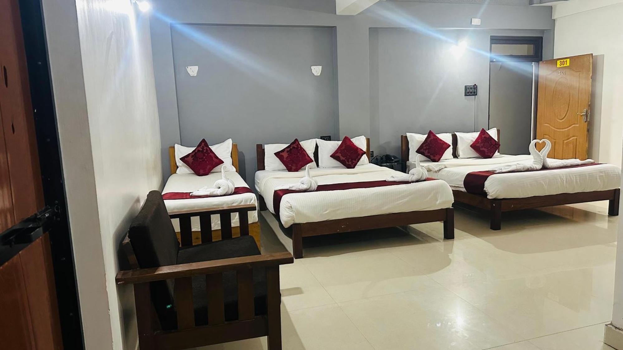 Hotel Baga Bay 200 Meters From Baga Beach Εξωτερικό φωτογραφία